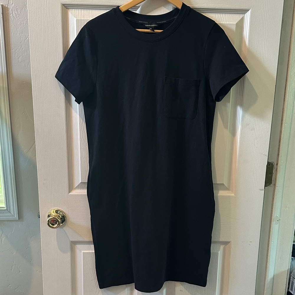 Banana Republic Black T-Shirt Mini Dress with Pockets!!